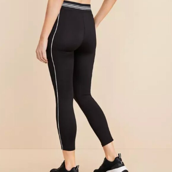 NWOT Lou & Grey Softsculpt Elastic Waistband 7/8 Leggings - Picture 3 of 3